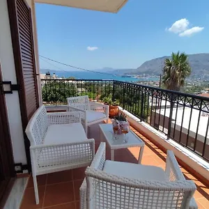 Chrisa's Beautiful Chania Διαμέρισμα